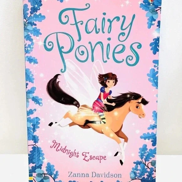 FAIRY PONIES MIDNIGHT ESCAPE Paperback Book by Zanna Davidson Like New - Picture 1 of 2